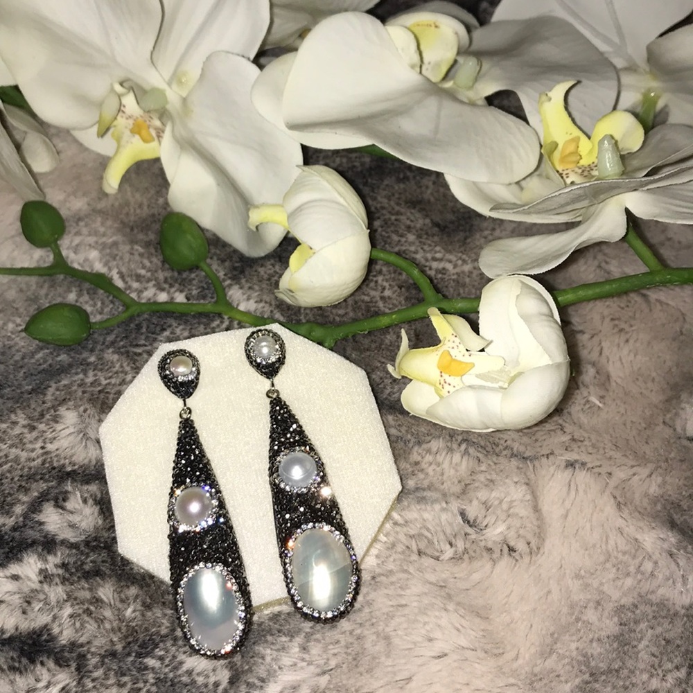 🤩 Sparkling Pearls/Rhinestones Earrings NEW